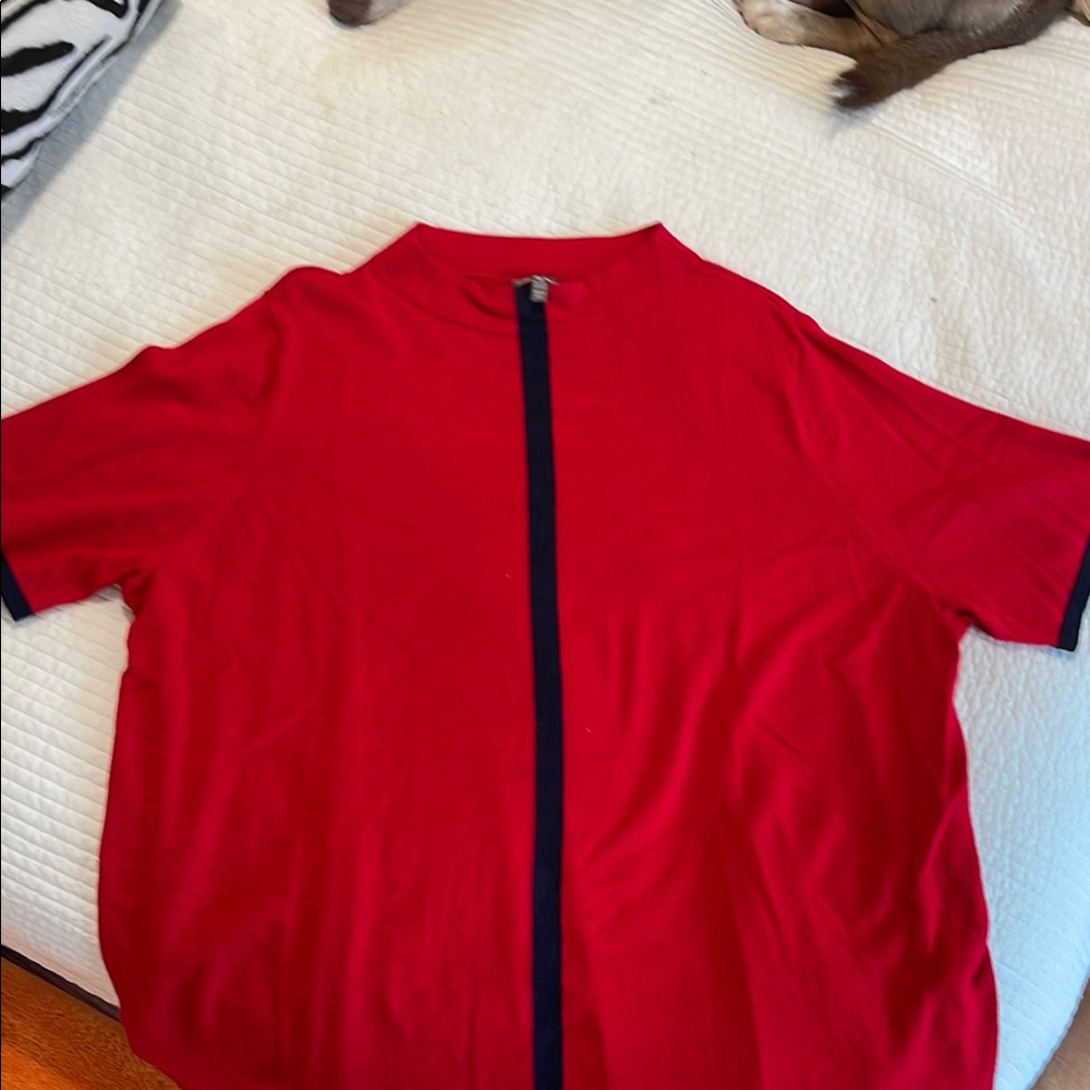 Decorative short sleeve sweater